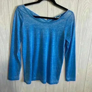 Cyrus Light Blue Rounded TShirt  Size S